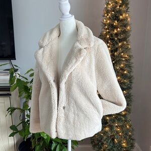 Elegant Cream Teddy Jacket .. snap closure 2 pockets